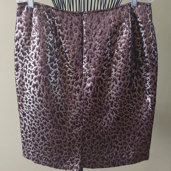 JONES NEW YORK, Size 12, Elegant Metallic Skirt Gold and Brown Color. - Picture 3 of 7